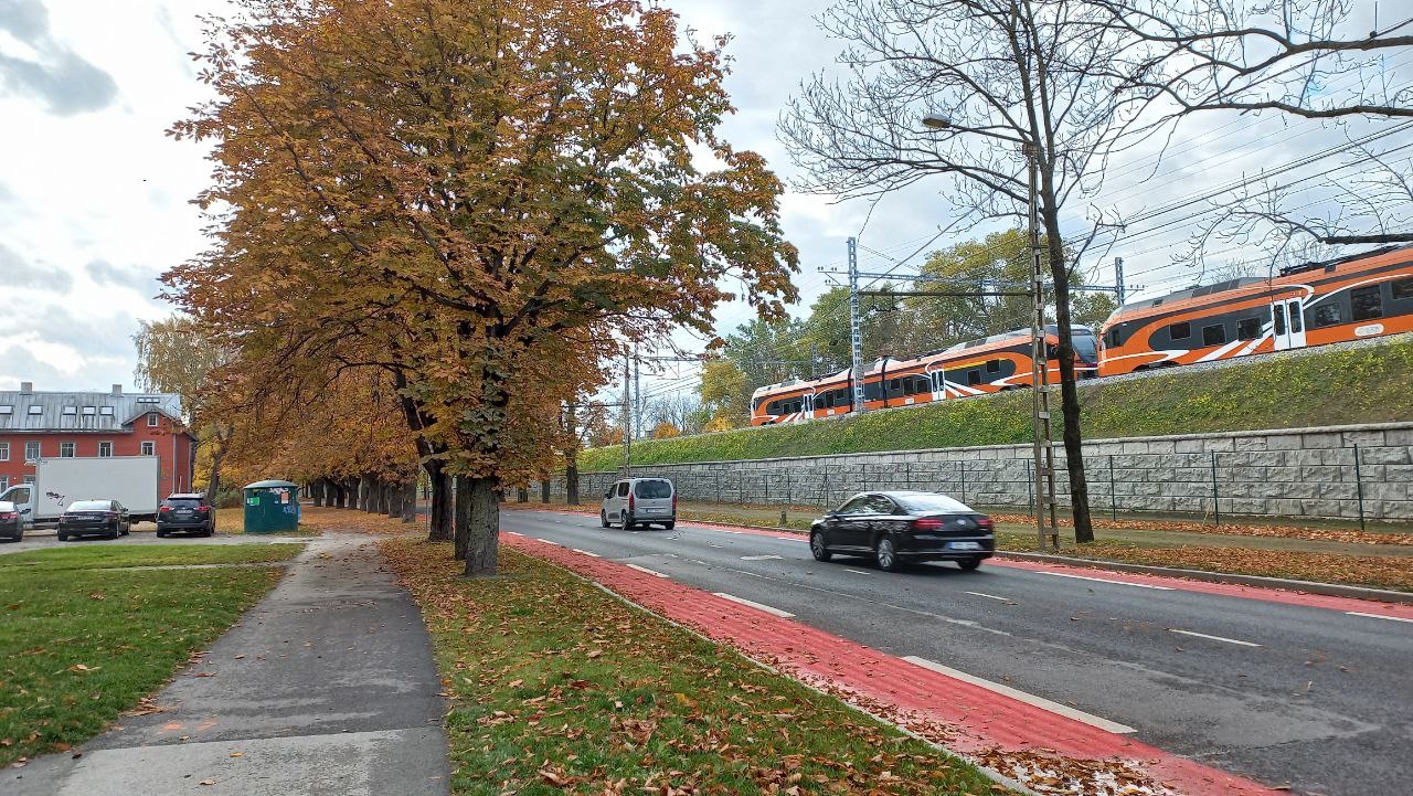 suasana musim gugur di Estonia