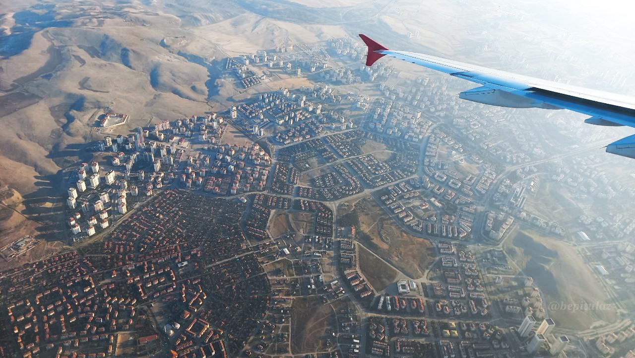 Terbang di atas Ankara