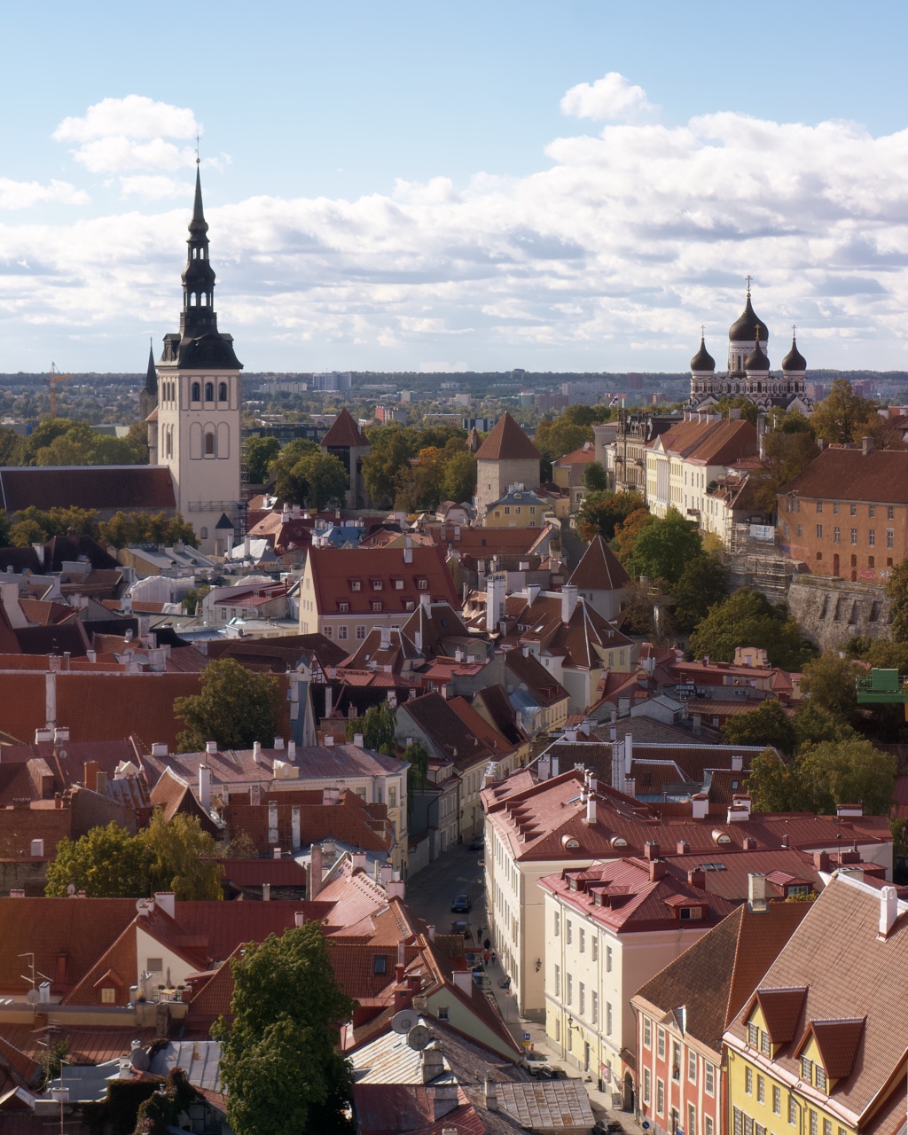 Tallinn dari atas menara St. Olaf.